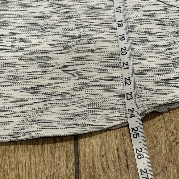 Lululemon Top Womens 8 Heather Gray Round Neck Stretch Active Gym Short Sleeve - Picture 6 of 6